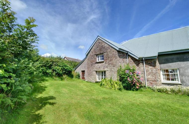 Well Farm Cottages North Tamerton Kültér fotó